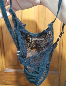 Calcinha usada preta de renda