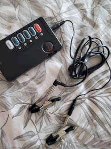 Aparelho de choque com grampos 