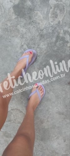 CHINELO USADO bem marcado dedinhos e solinhas meus pezinhos 