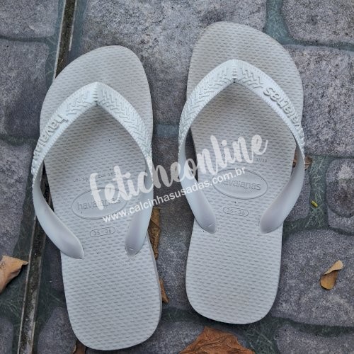 Podolatria / Trampling: Meias, Pelinhas raspadas do pé, comidas amassadas com o pé, Havaianas e Tênis usados por quanto tempo você quiser + conteúdo virtual incluso + frete grátis acima de R$200,00!