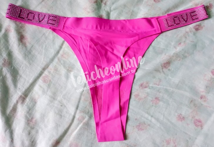 Calcinha pink linda com pedrarias e muito cheirinho 