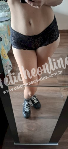 Calcinha usada preta de renda 