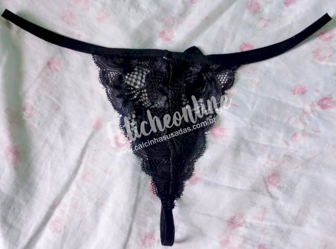 Calcinha preta fio dental 